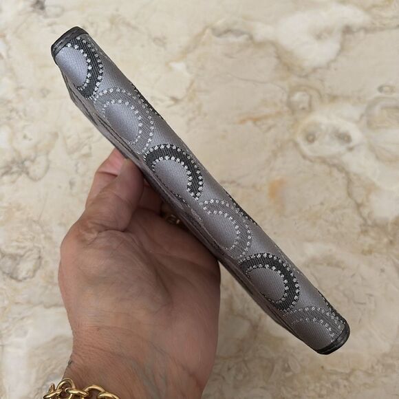 Coach Grey & Silver Monogram Jacquard & Grey Leather Chequebook Cover - Picture 9 of 9